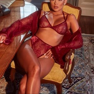 2 piece velvet set ( ROBE not included )